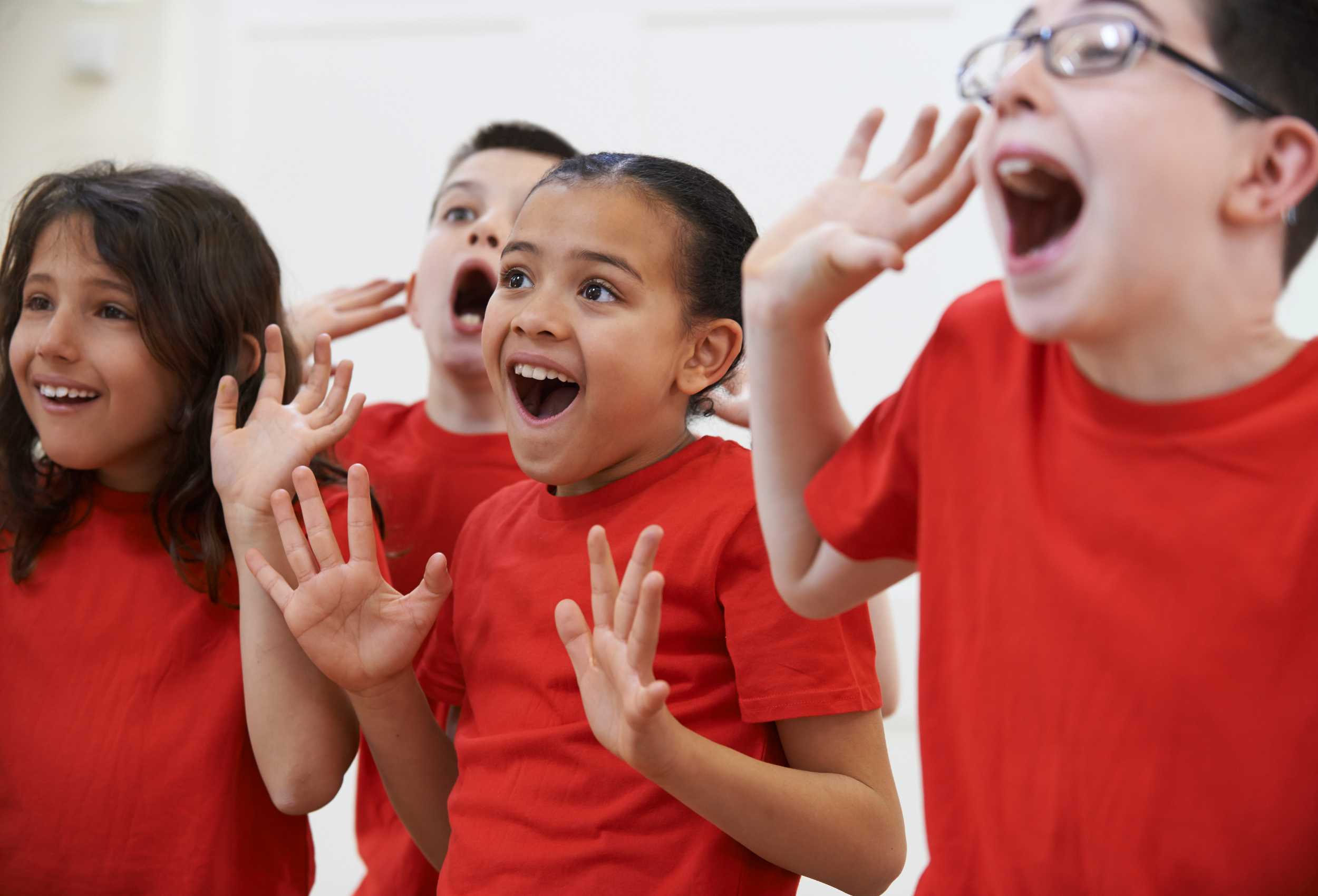 children singing